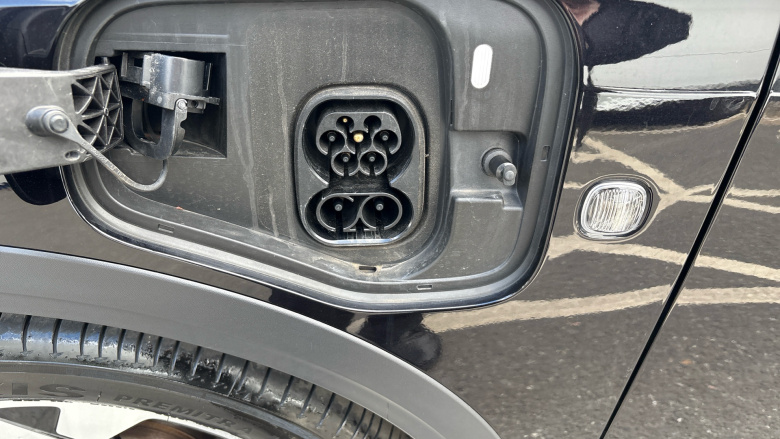 Ford Transit Connect 250 L2 Petrol 1.5 EcoBoost PHEV 150 Active FlexCab Van Auto